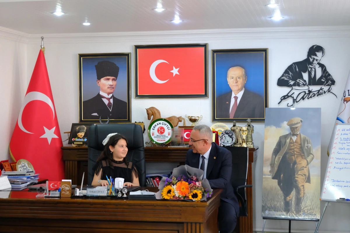 23 Nisan’da Başkanlık Koltuğu Minik Başkan Hatice Gökçe Doğan Oturdu