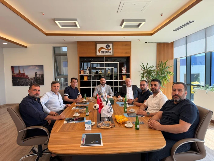 AK Parti İl Başkanı Ayg&uuml;n, NTSO Başkan Adayı &Ouml;bekli' yi ziyaret etti