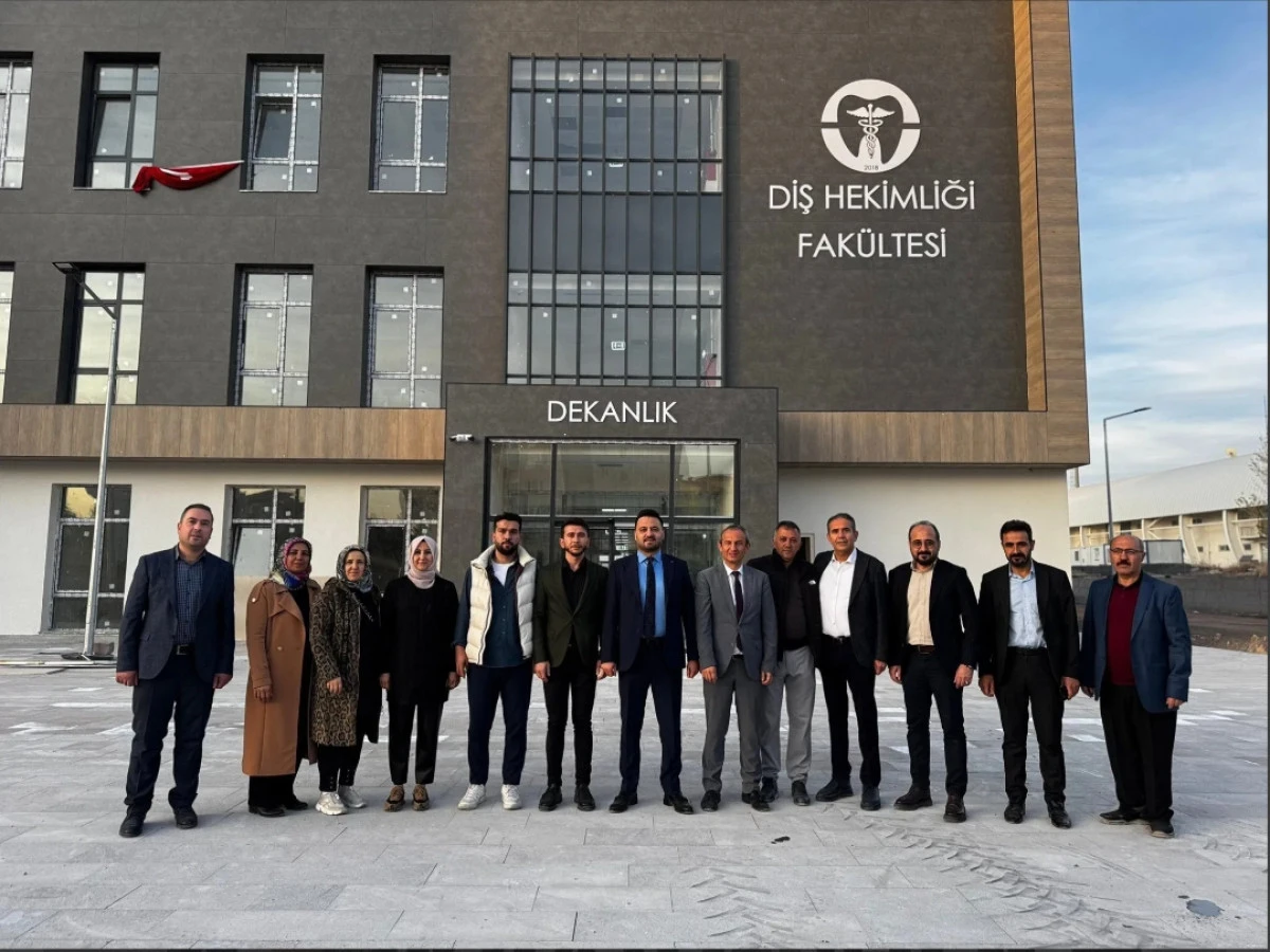 AK Parti İl Başkanı Aygün’den NEVÜ Diş Hekimliği Fakültesi’ne Anlamlı Ziyaret