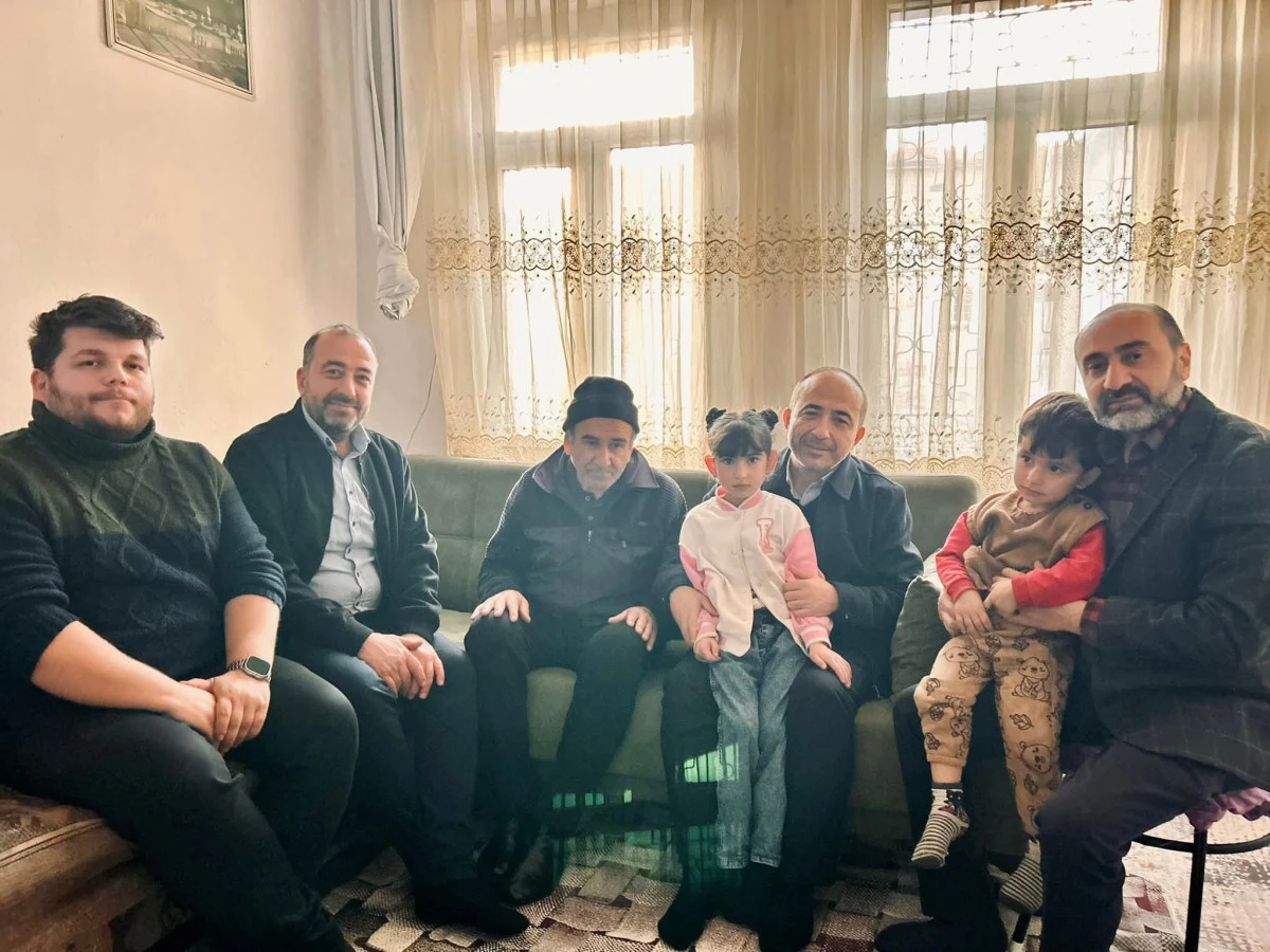 AK Parti Merkez İlçe Başkanı Serhat Sonugelen’den “Gönül Kapısı” Ziyaretleri