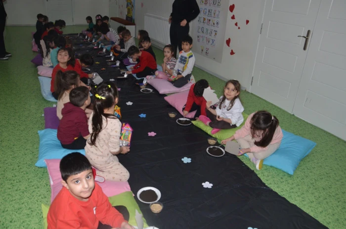 Anaokulu &ouml;ğrencileri yerli tohumları toprakla buluşturdu