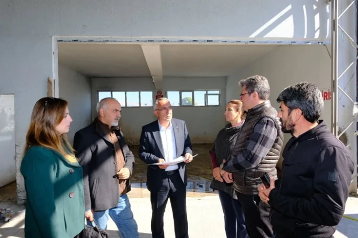Başkan Çiftci Kapalı Pazar Yerini İnceledi, Tarım Fuarı İçin Hazırlıklar Sürüyor
