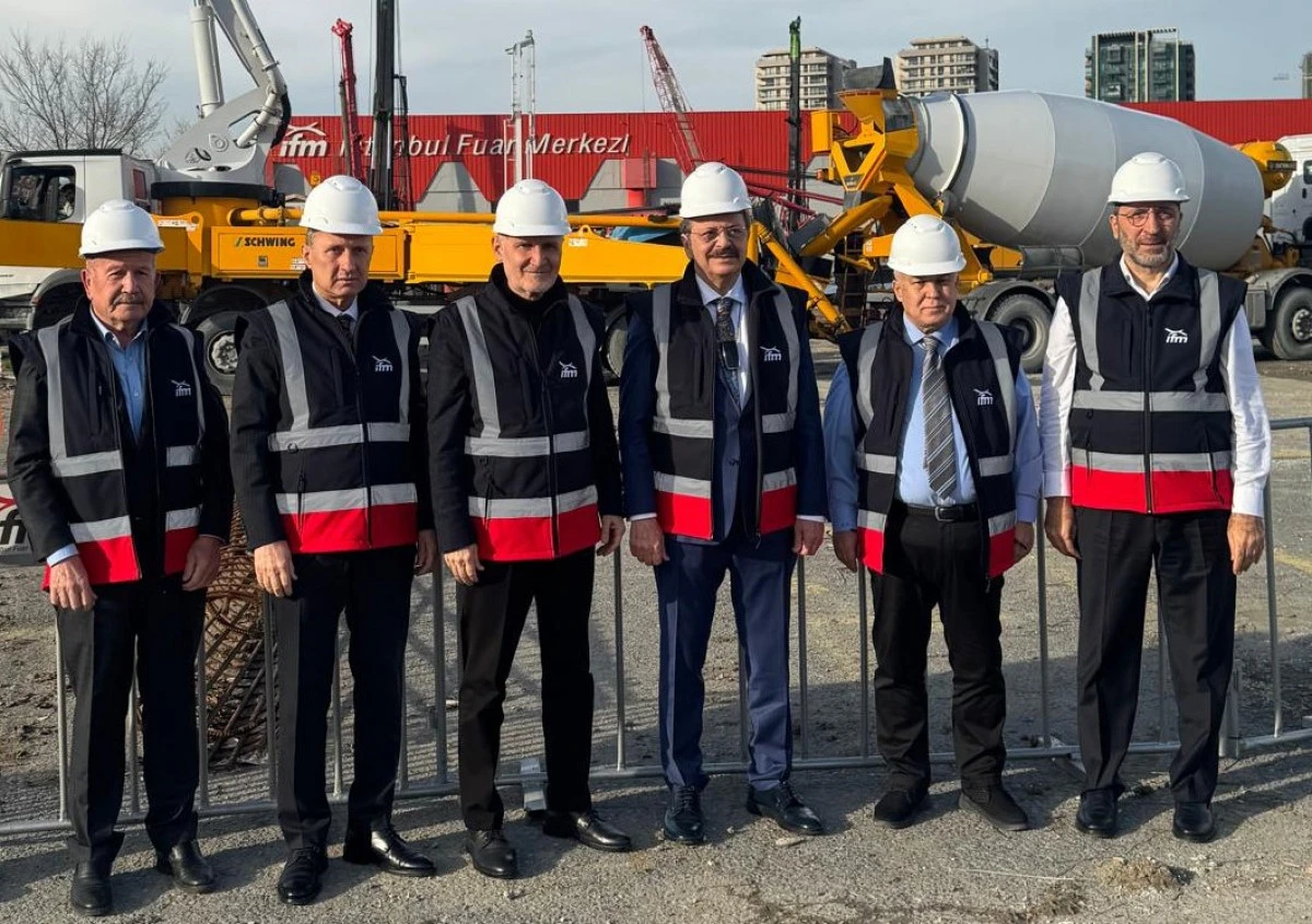 Başkan Salaş, Hisarcıklıoğlu ve İDTM Y&ouml;netimiyle İFM İnşaatı gezdi