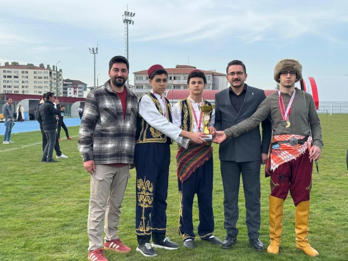 Geleneksel ok&ccedil;ulukta Kardelen r&uuml;zgarı   