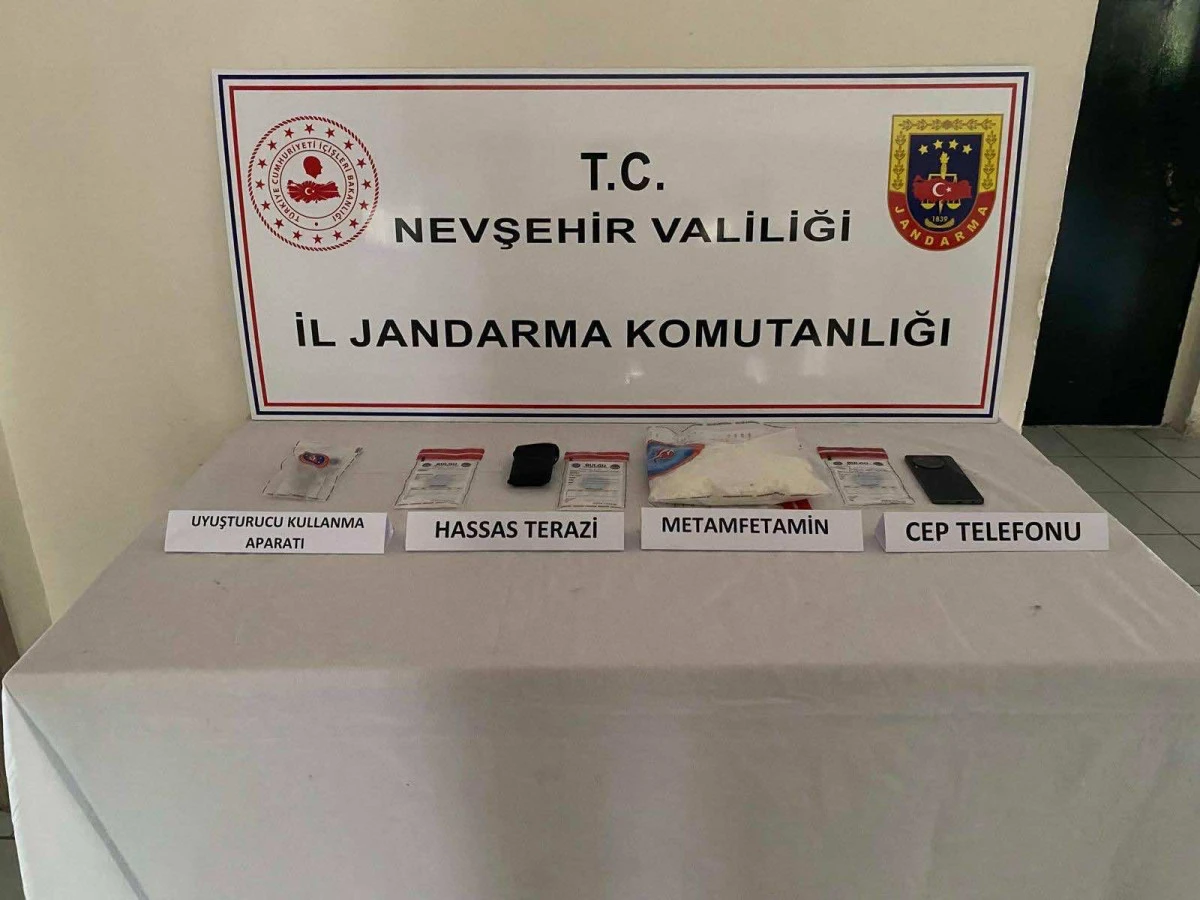 Jandarma Operasyonunda 1 Kilo 453 Gram Metamfetamin Ele Ge&ccedil;irildi