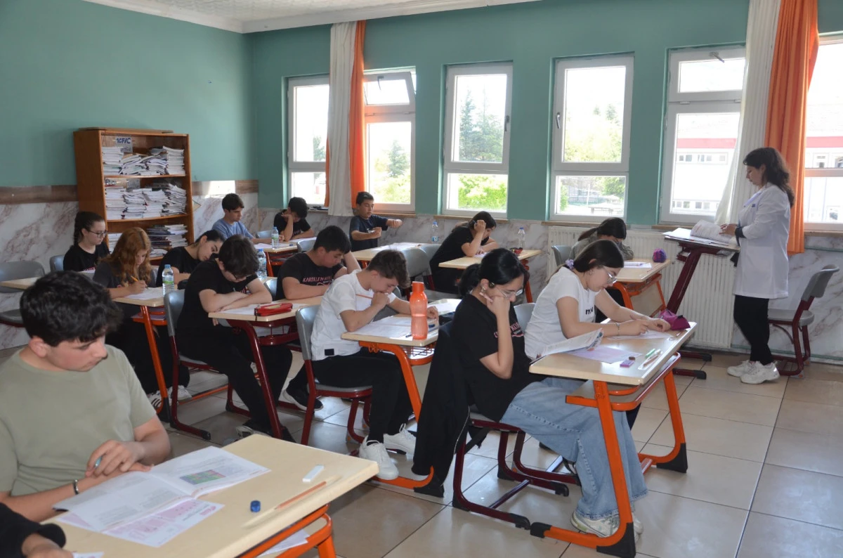 Kardelen’de LGS sınavı öncesinde son prova yapıldı