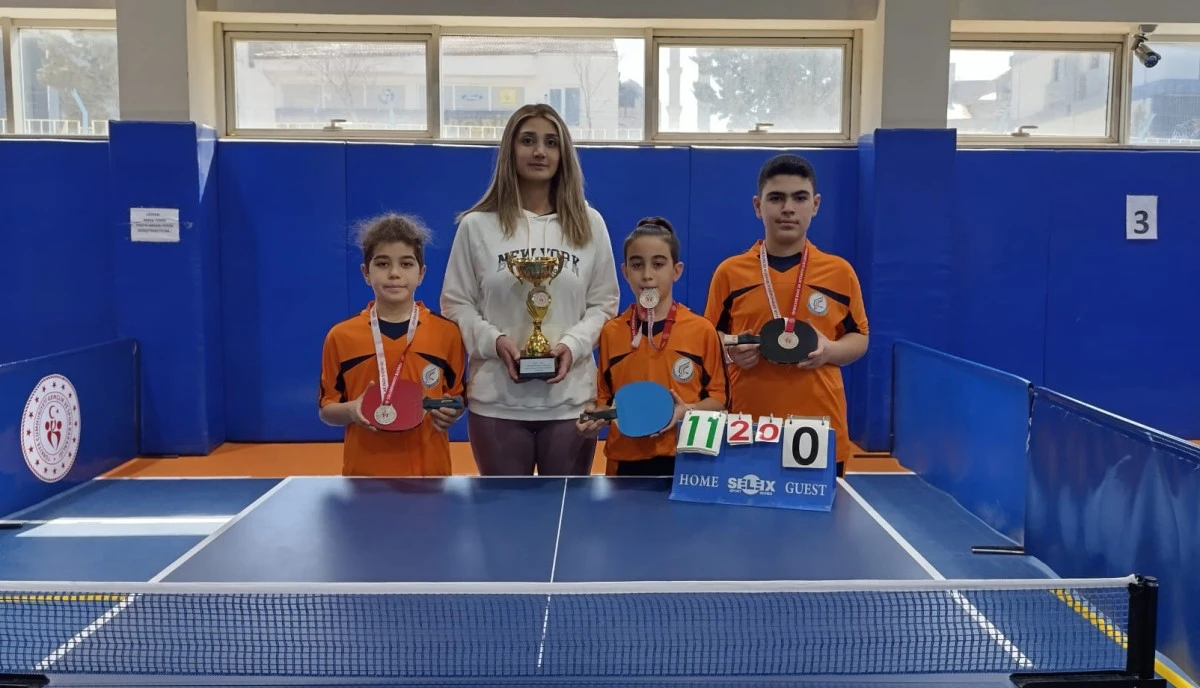 Kardelenli k&uuml;&ccedil;&uuml;kler masa tenisinde il ikincisi oldu