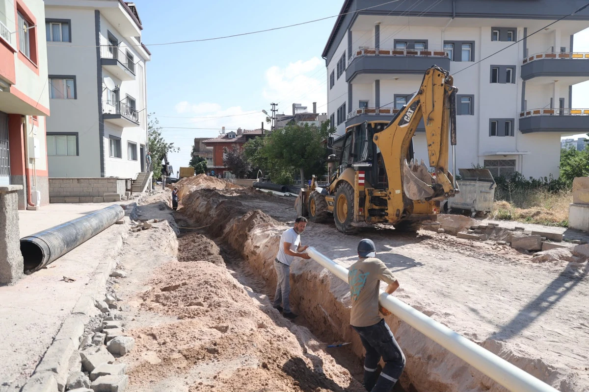 Kıratlıoğlu ve 15 Temmuz Mahallelerinde Yenileme &Ccedil;alışmaları Başladı