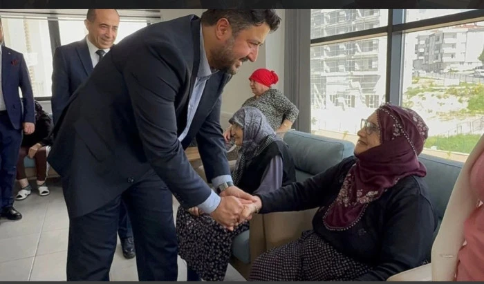 Milletvekili Emre &Ccedil;alışkan&rsquo;dan Huzurevi Sakinlerine Bayram Ziyareti