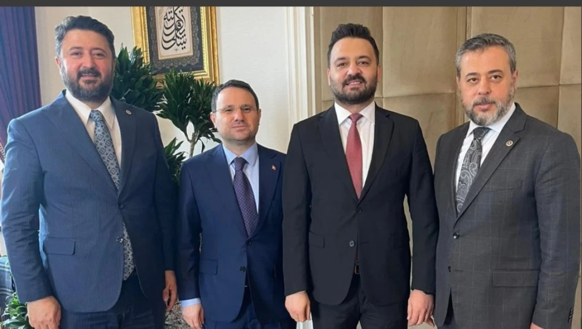 Nevşehir 33 Yıl Sonra Bakanına Kavuştu: Akın G&uuml;rlek G&ouml;revi Devraldı