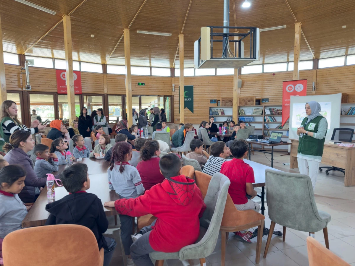 Nevşehir Belediyesi ve Yeşilay’dan Köy Okullarına Yönelik Renkli Etkinlikler