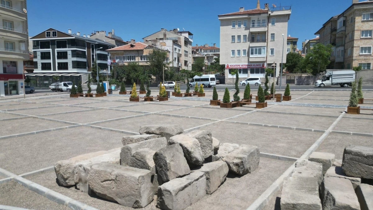 Nevşehir Emek Apadanası: Pers Mimarisine Ait Bir Yapı Örneği
