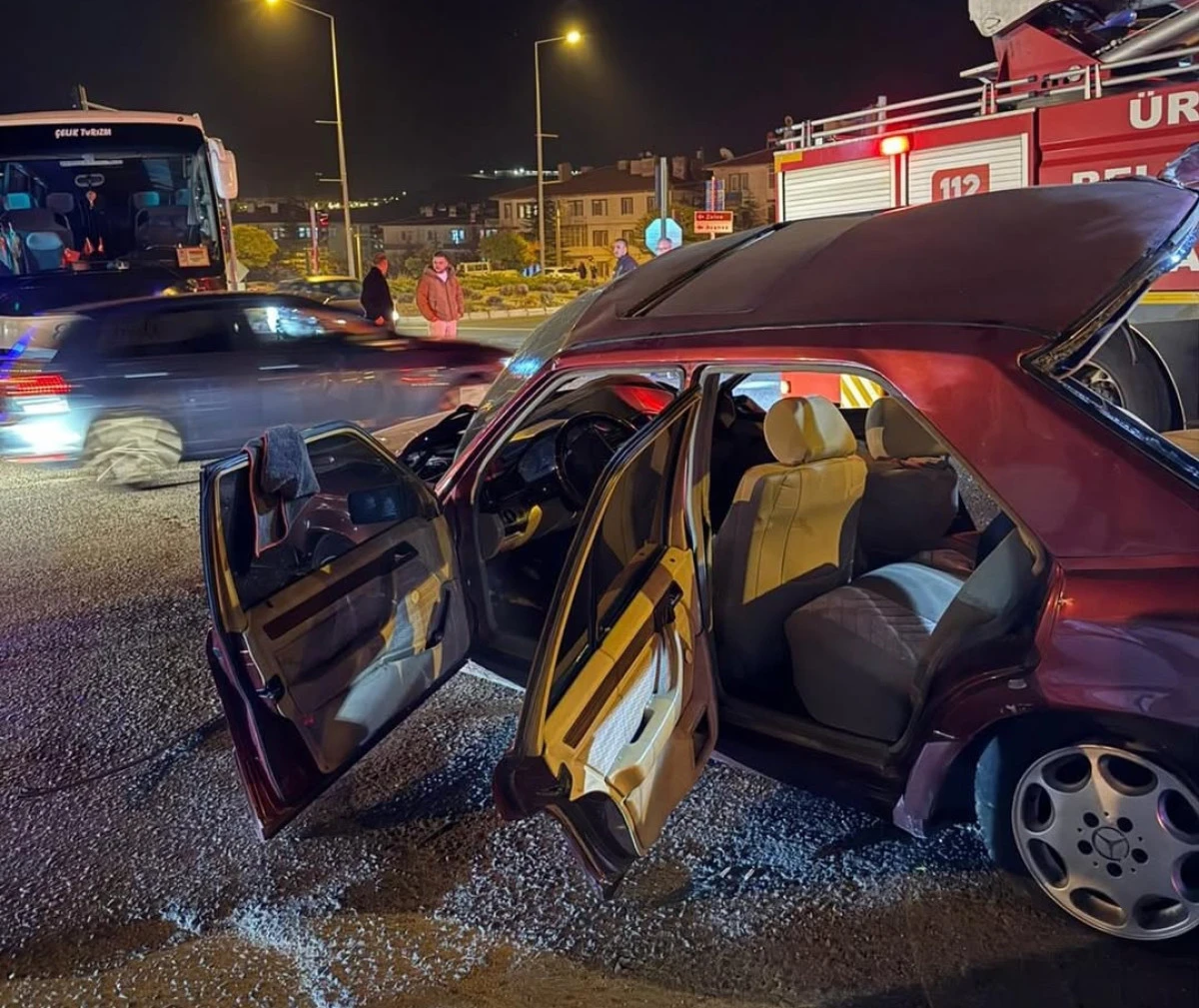 Nevşehir Ürgüp'te Feci Kaza: 2 Kişi Hayatını Kaybetti, 3 Kişi Yaralı