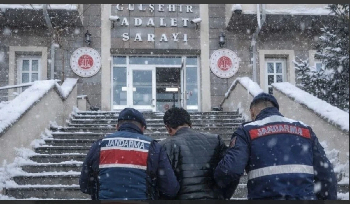 Nevşehir'de Aranan Şahıs Yakalandı  