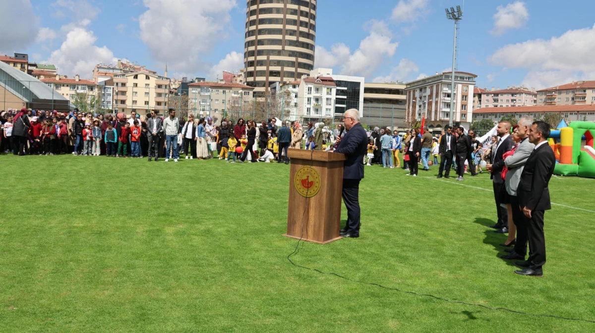 Nevşehir’de “Sevgi Şenliği” Coşkusu