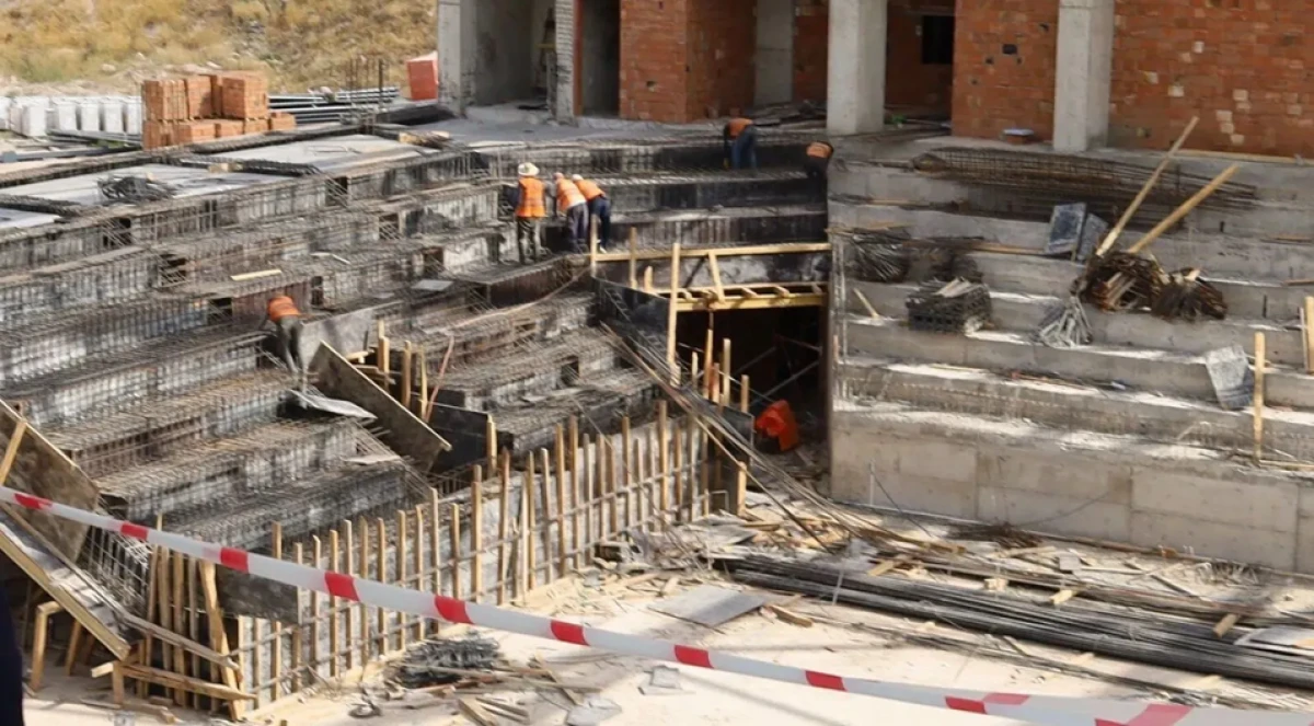 Nevşehir&rsquo;de Spor Salonu İnşaatında Feci İş Kazası: 1 İş&ccedil;i Hayatını Kaybetti