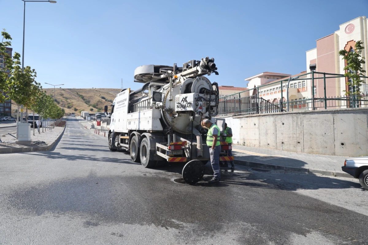 Nevşehir&rsquo;de Temizlik ve Altyapı Atılımı Hizmet Hızı Kesintisiz S&uuml;r&uuml;yor