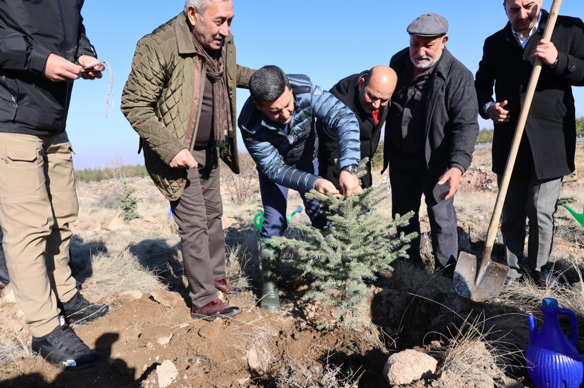 Nevşehir’de Yeni Doğan ve Ölen Kişiler İçin Fidan Dikildi