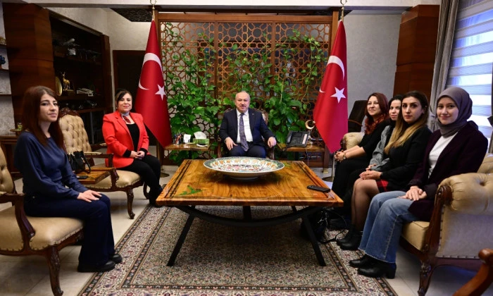 Nevşehirli Kadın Gazetecilerden Tarihi Adım: İlk Durak Valilik Makamı Oldu