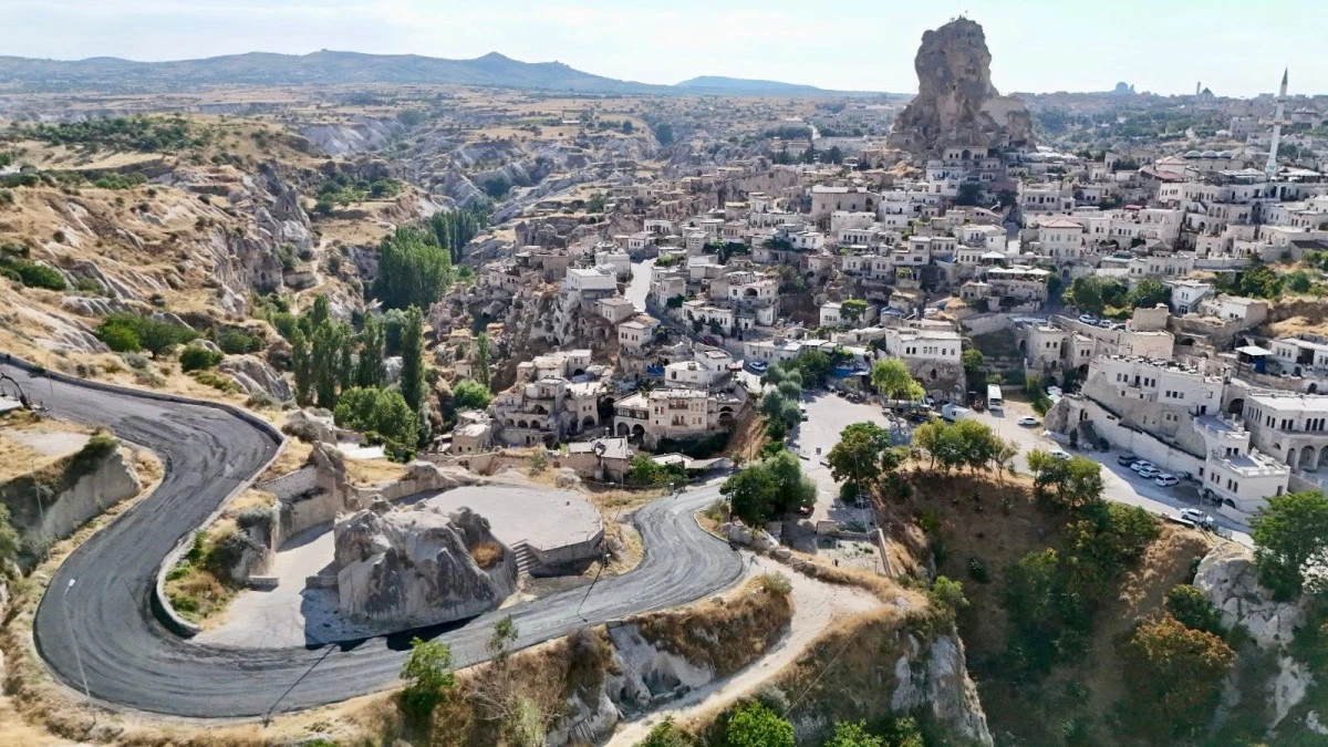 Ortahisar Belediyesi Tarafından Hacı Telgraf Caddesi Sıcak Asfalt Yapıldı