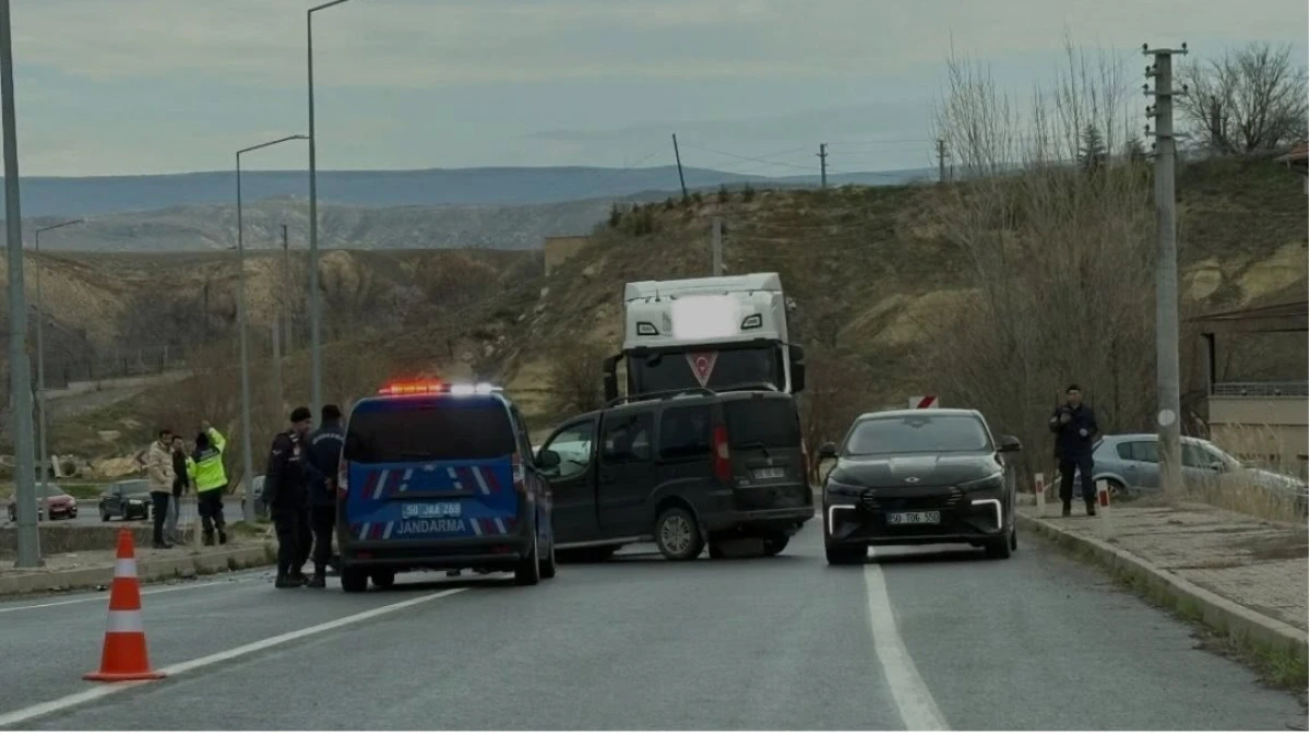 &Uuml;rg&uuml;p-Mustafapaşa Yolunda Şiddetli &Ccedil;arpışma: 5 Yaralı