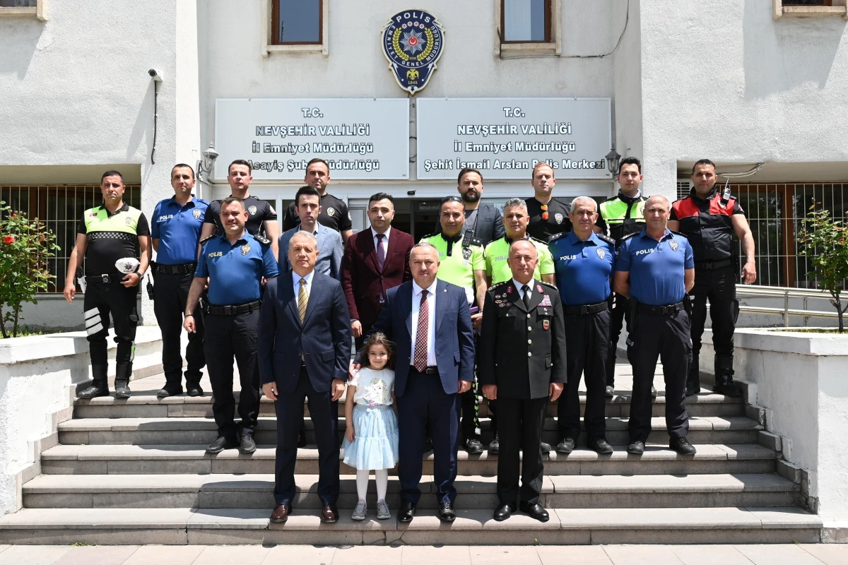 Vali Fidan’dan Bayramda Görev Başındaki Polislere Ziyaret