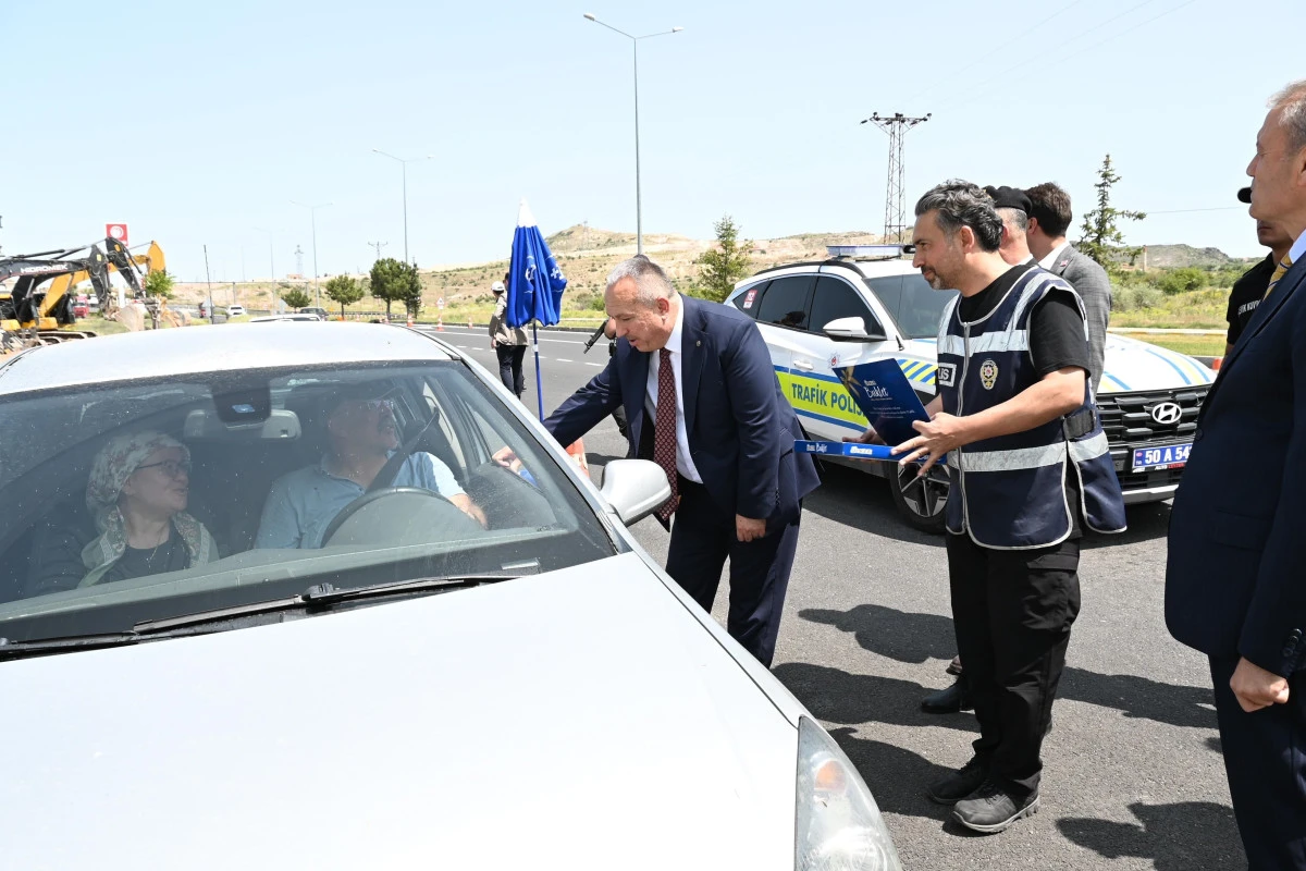 Vali Fidan’dan Bayramda Karayolları Kontrol Noktasına Ziyaret